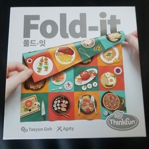 🍟NWOT Fold-it Family Food Boardgame
